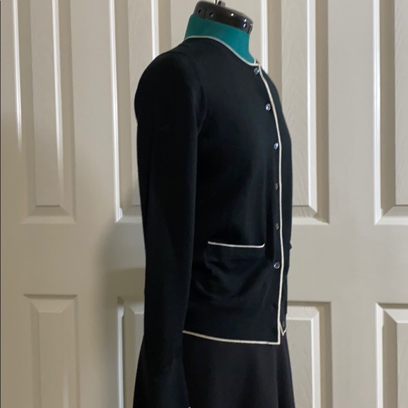 End of year Clearance Sale!  
Women’s Black & Beige sweater - Picture 3 of 13